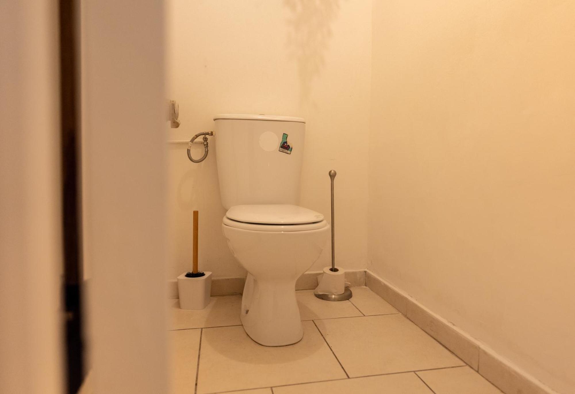 Appartement Tout Equipe Pour 6 Personnes A 15Min Des Plages Μπεζιέ Εξωτερικό φωτογραφία